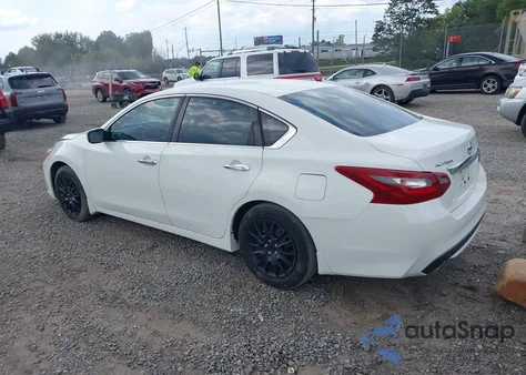 2018 Nissan Altima 2.5 S z USA, uszkodzony, nr VIN 1N4AL3AP4JC190240